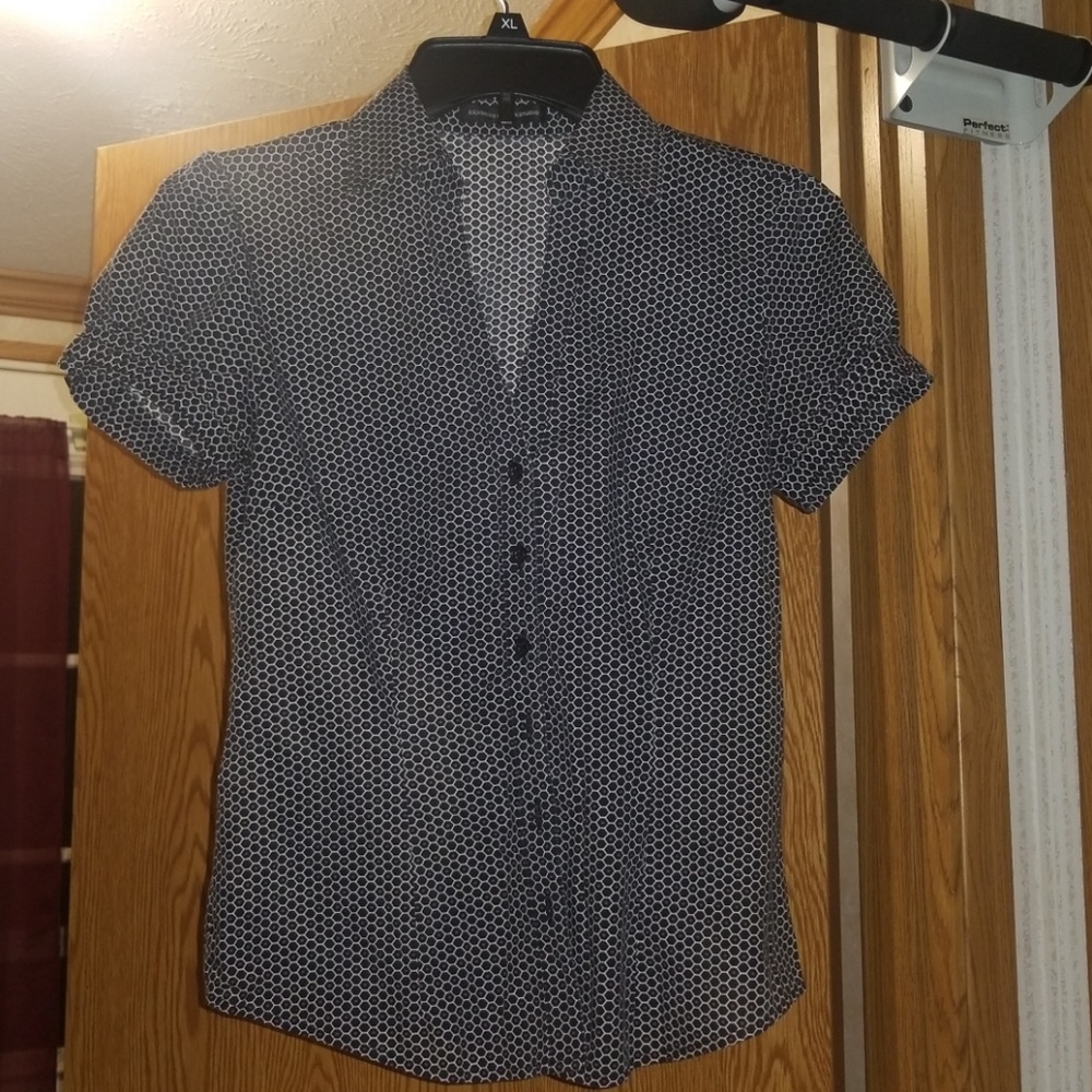 Button up design top